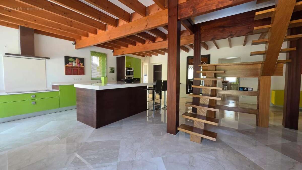 Maison authentique et contemporaine avec piscine et garage 167m2 - photo 5