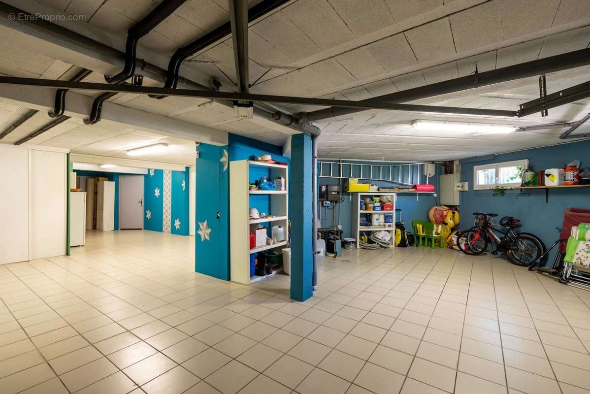 Maison à SAINT-BONNET-DE-MURE