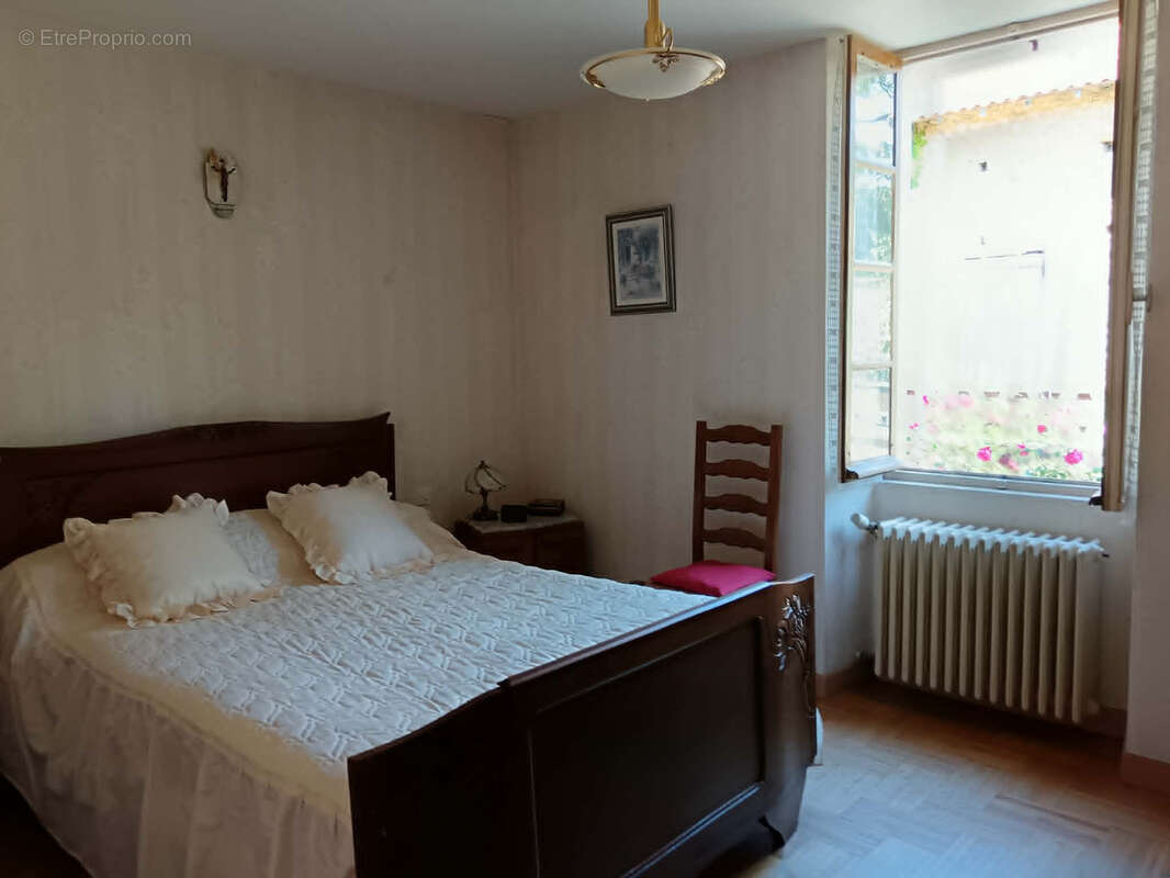 Maison à CEAUX-EN-COUHE