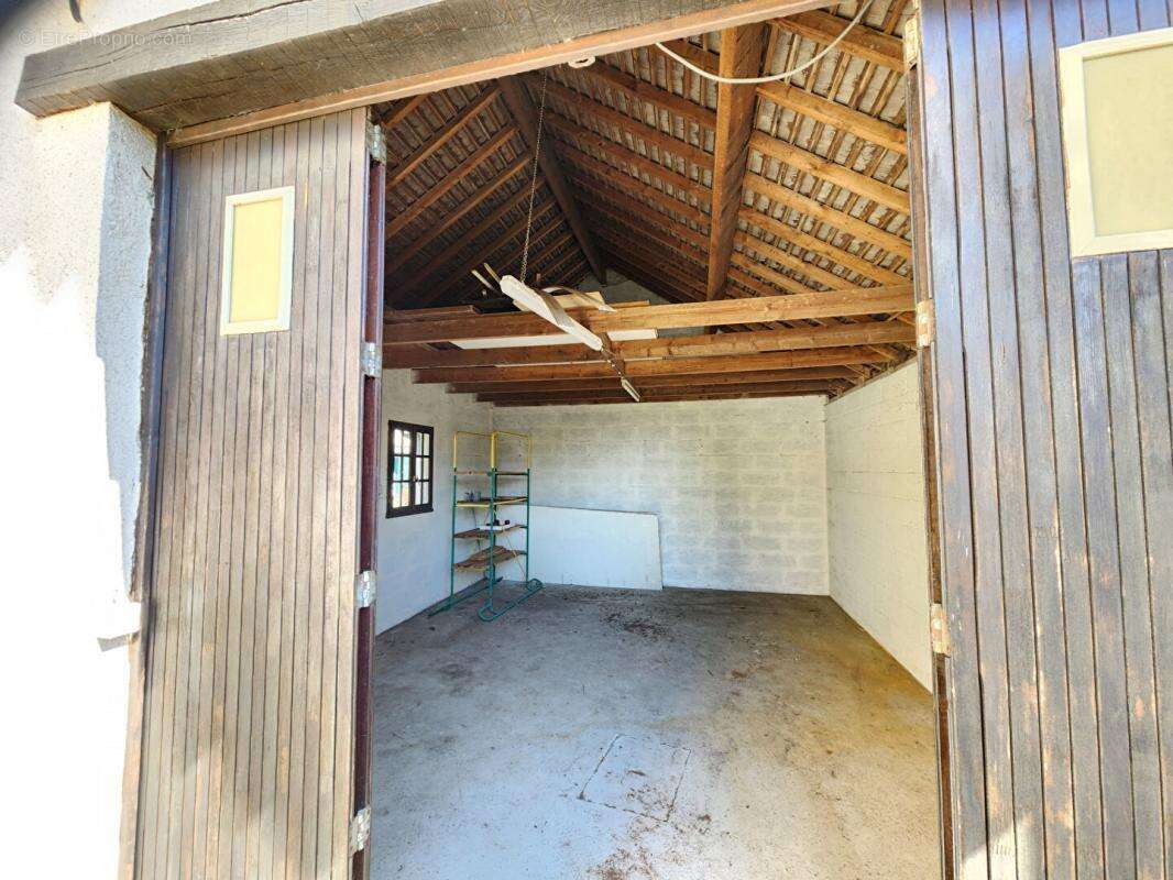 Maison à COURCELLES-SUR-SEINE