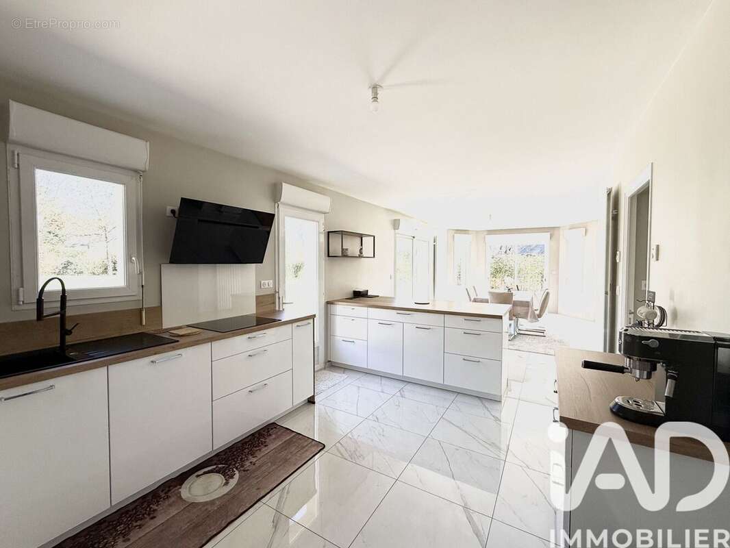 Photo 2 - Maison à BONCHAMP-LES-LAVAL