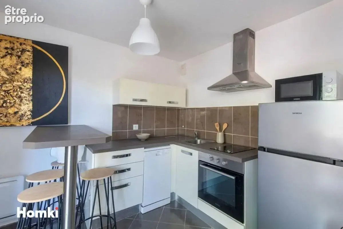 Charmant T1 avec terrasse et parking à Saint-Rémy-de-Provence – Investissement locatif sécurisé - photo 2