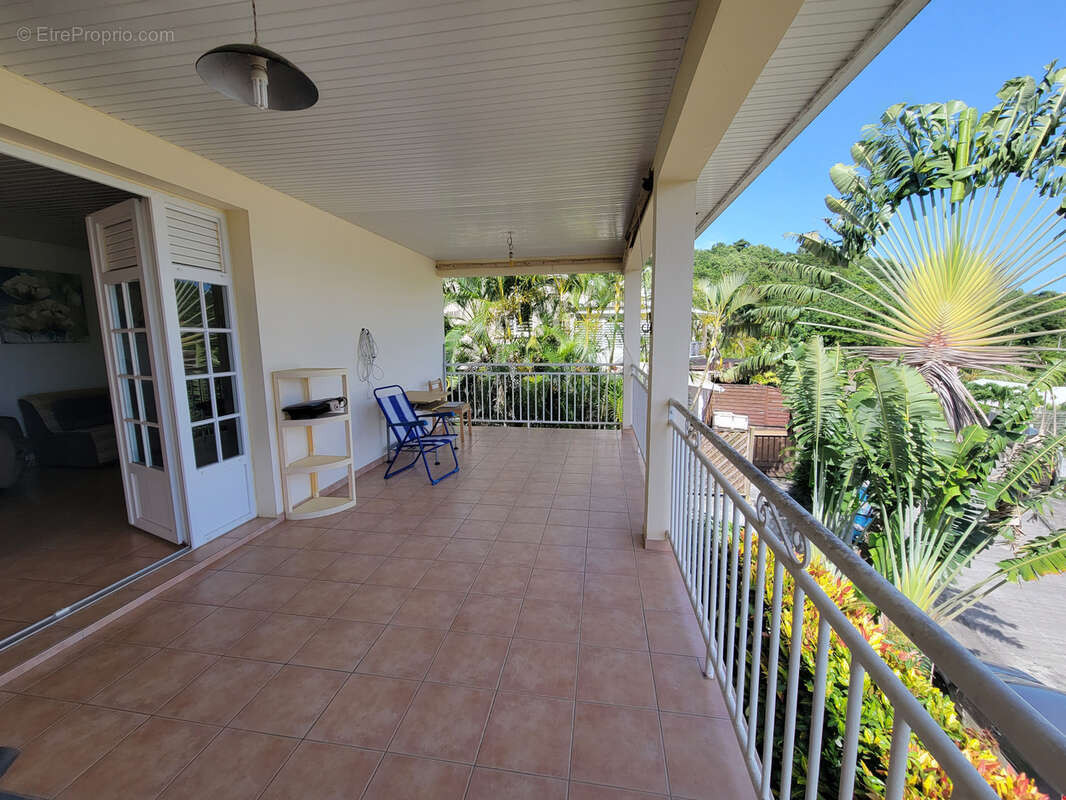 Maison à LES TROIS-ILETS