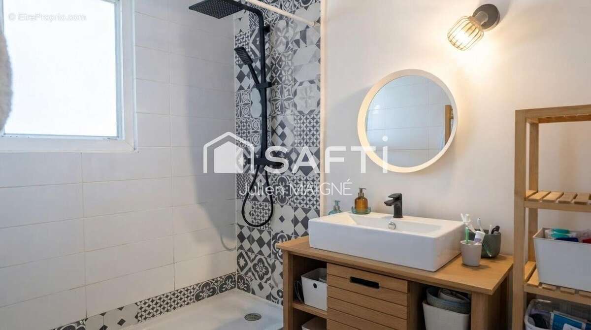 Appartement 74 m² à Toulon  - photo 6