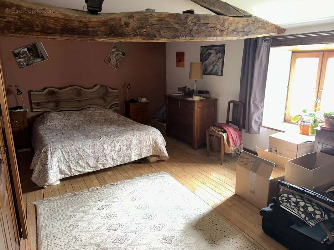Maison à SOMMIERES-DU-CLAIN