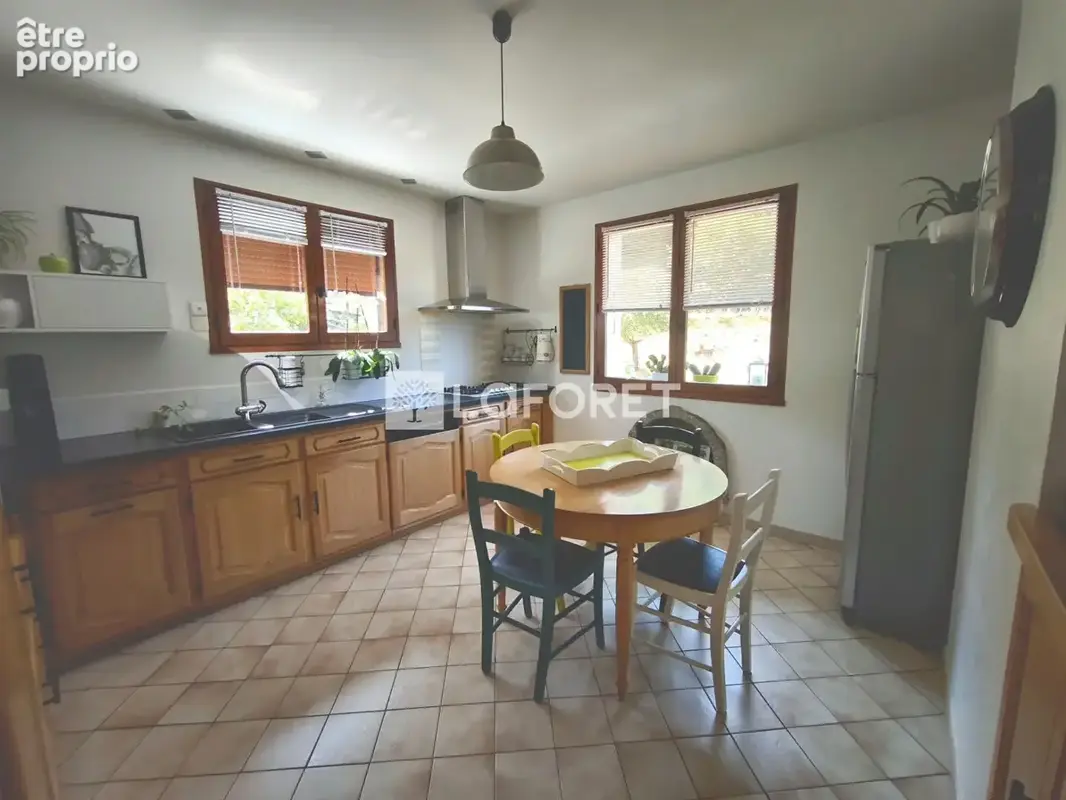 Maison familiale à vendre à Notre Dame des Millieres - Confort et tranquillité assurés - photo 8