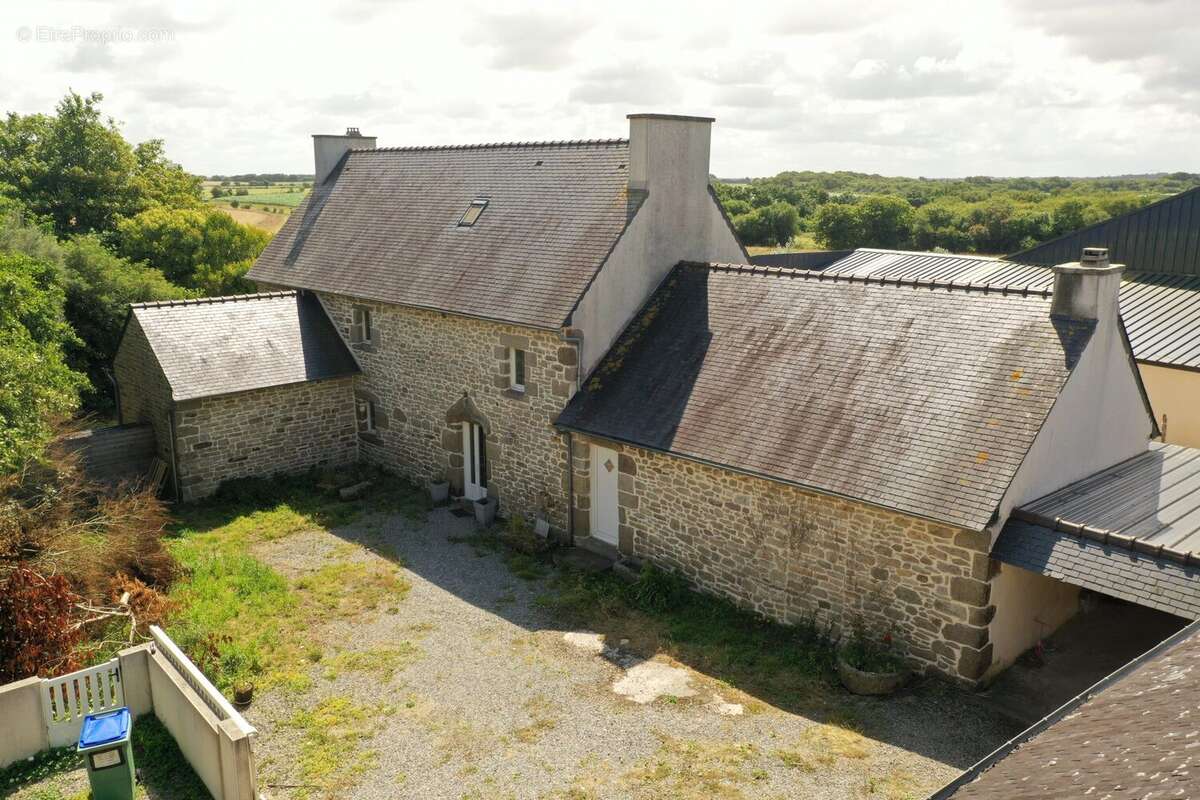 Maison à PLOUDALMEZEAU