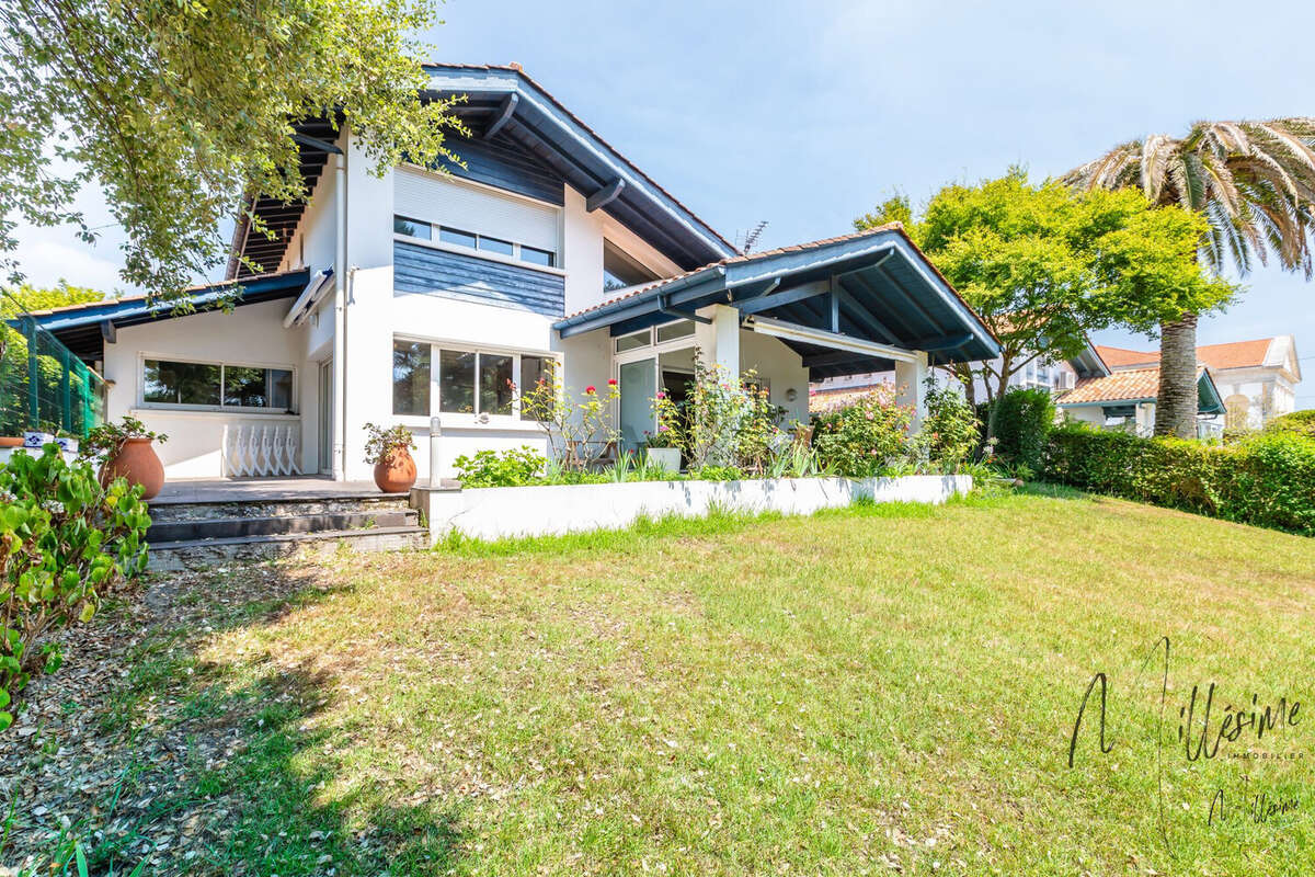 Maison 161 m² à Biarritz  - photo 2