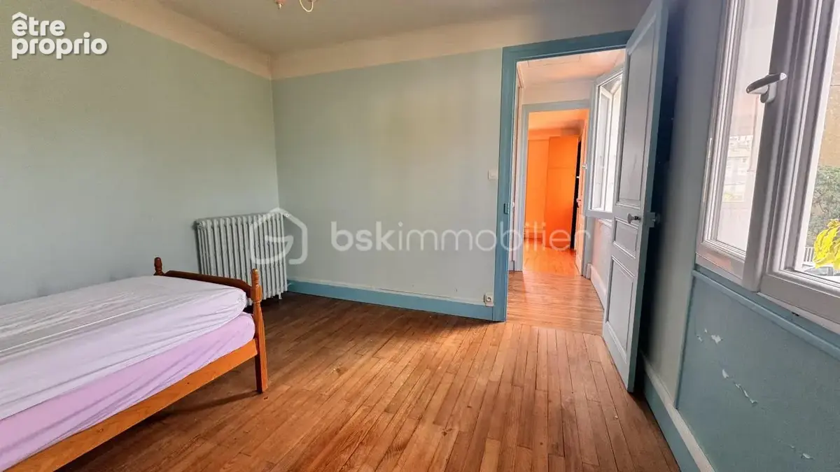 Maison de ville à fort potentiel — Grenoble (Écoles privées & transports à pied) - photo 20