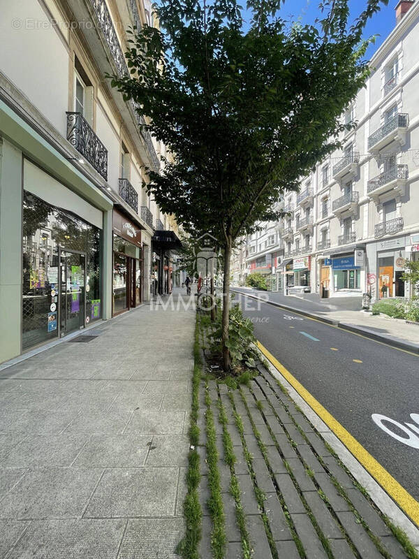Commerce à GRENOBLE