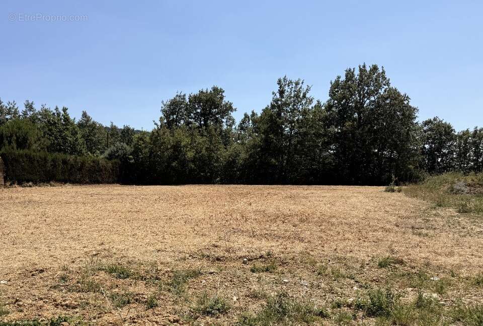 Terrain 929 m² à Vaudreuille  - photo 2