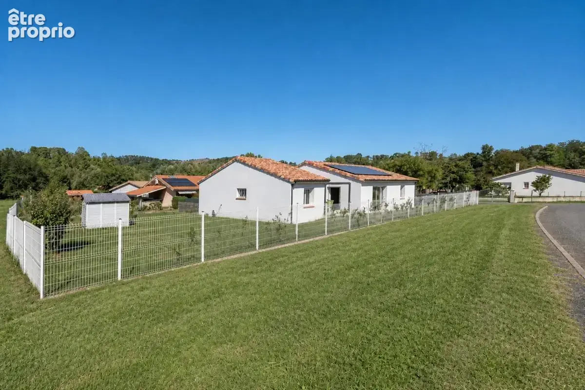 LA BASTIDE-DE-SÉROU – Villa d'environ 157 m², 4 chambres, DPE B, photovoltaïque et vue dégagée - photo 17
