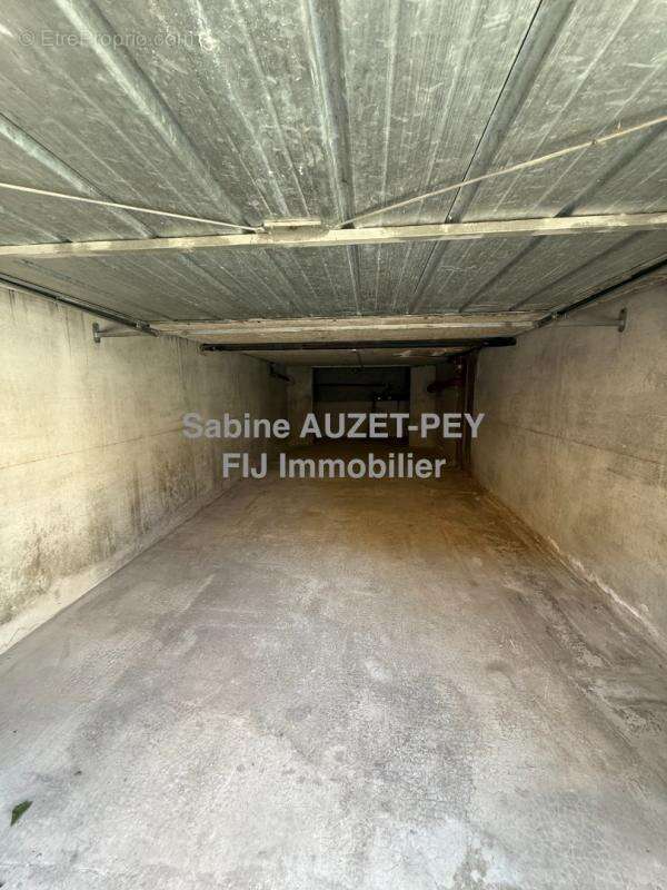 Parking à DIGNE-LES-BAINS