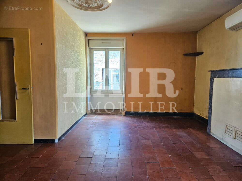 Maison à SAINT-LEONARD-DES-BOIS