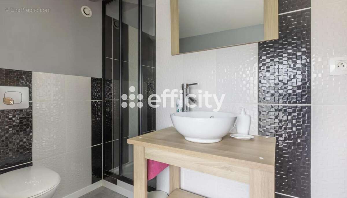 Maison 157 m² à Aigrefeuille-Sur-Maine  - photo 14