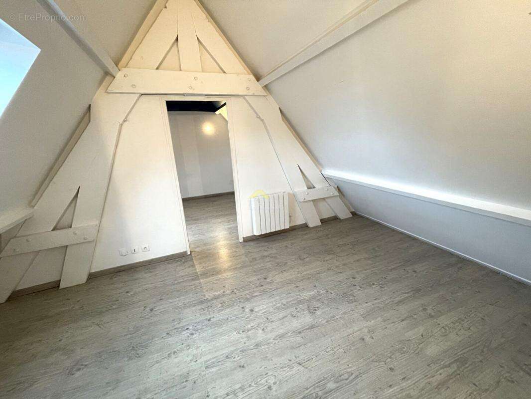 Maison à BENNECOURT