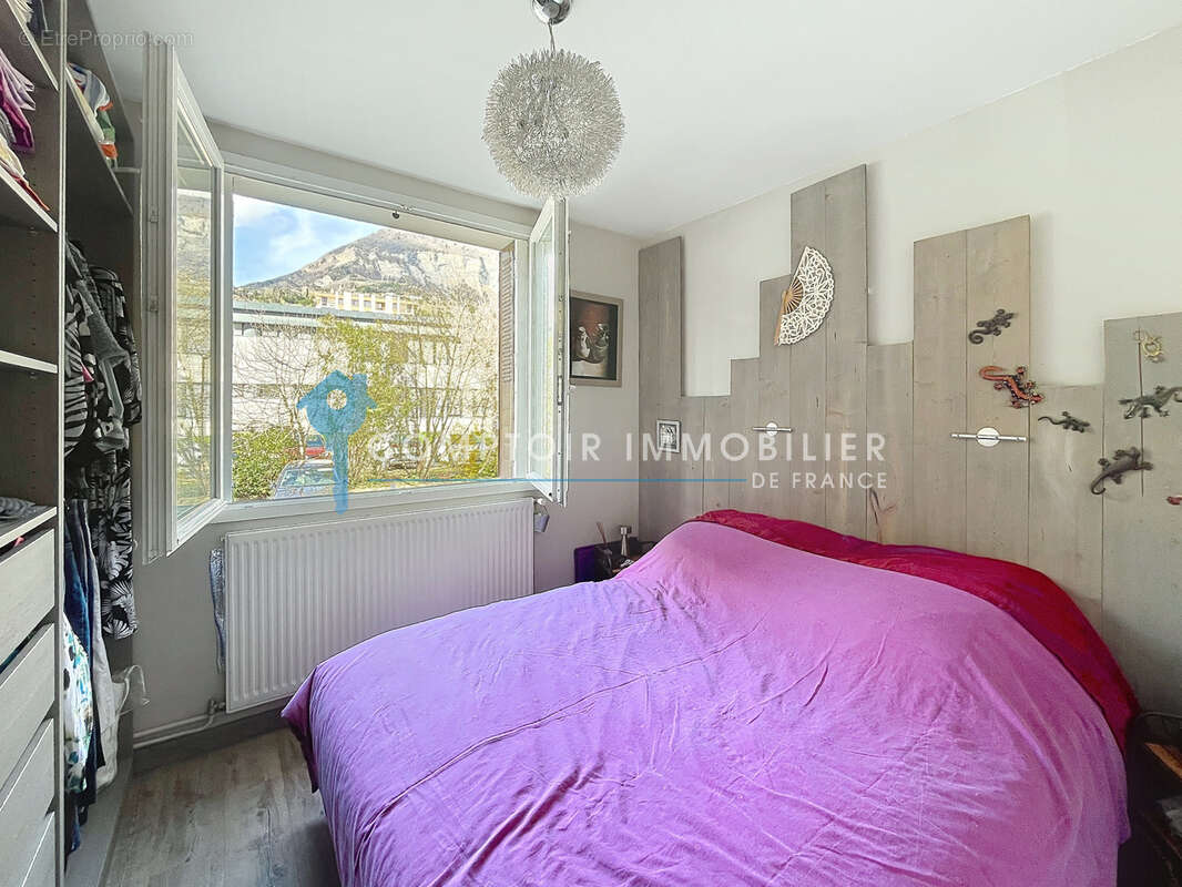 Appartement à MEYLAN