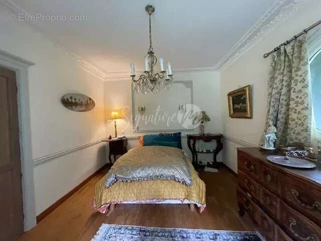 Maison à BLANQUEFORT