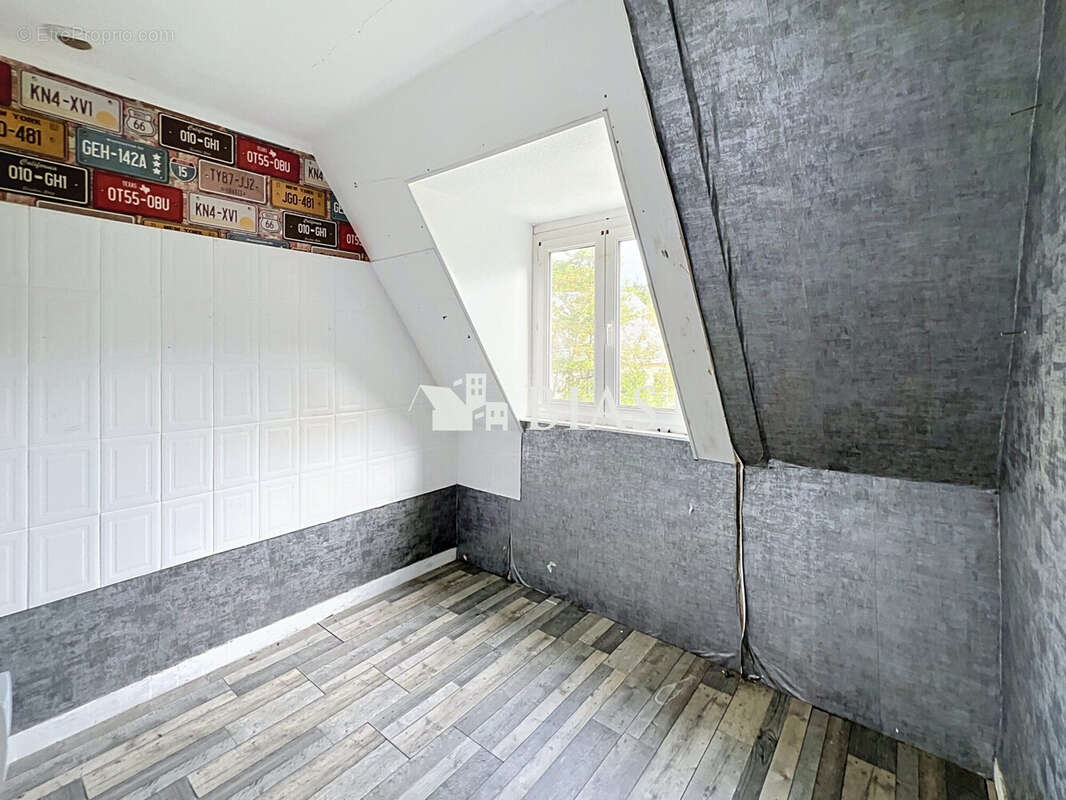 Maison 179 m² à Nassandres  - photo 4