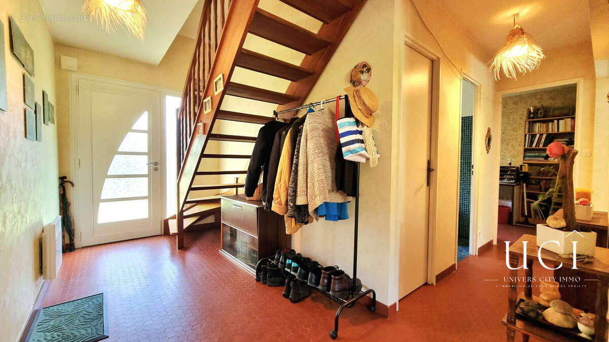 Maison 140 m² à Saint-Herblain  - photo 4