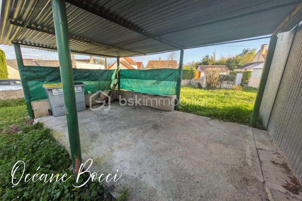 Maison à MEHUN-SUR-YEVRE