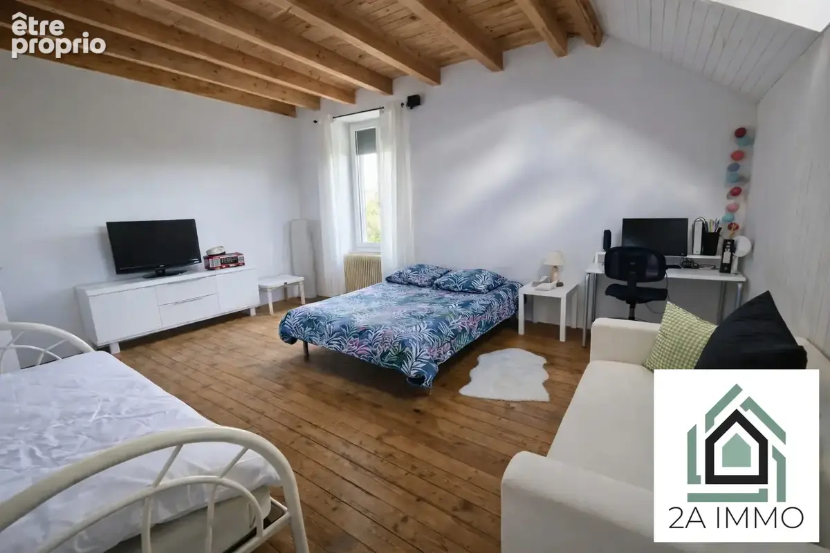 Maison 154 m² à Saint-Ours  - photo 9