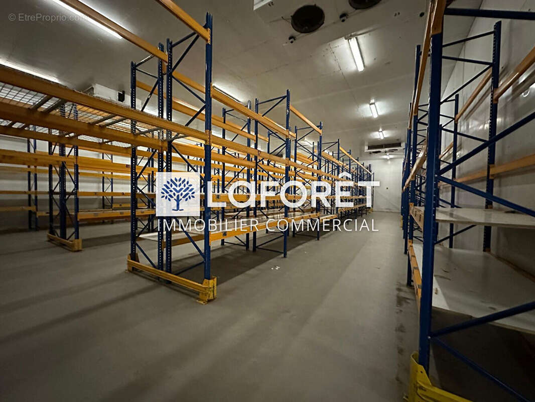 Commerce à LA CHATAIGNERAIE