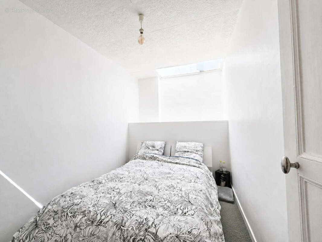 Exclusivité - Maison de village, au centre - photo 5