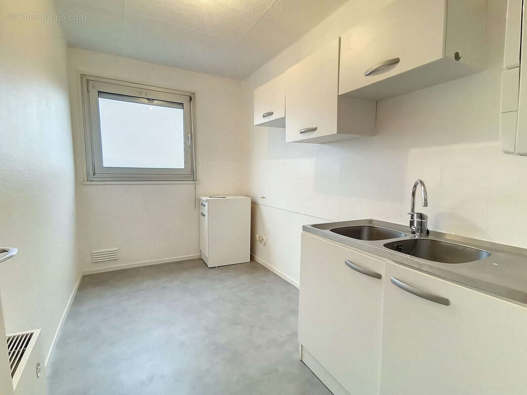 Appartement à SAINT-JEAN-DE-LA-RUELLE