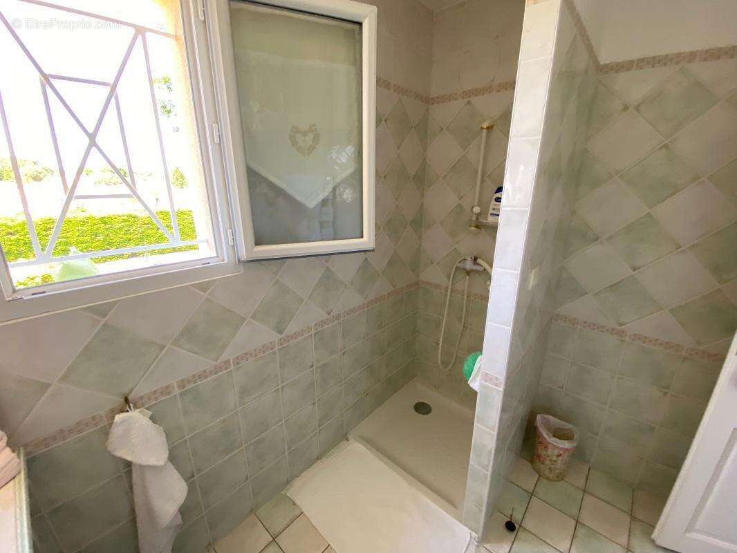 Maison à LES MATHES