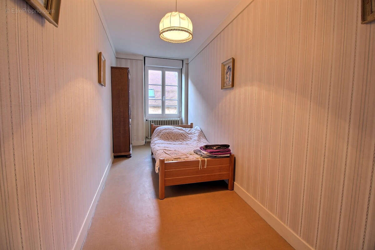 Maison à SAINT-GENGOUX-LE-NATIONAL