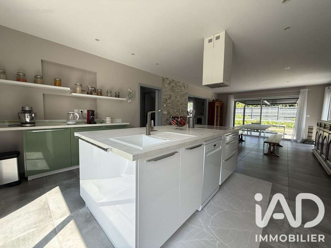 Maison 228 m² à Kervignac  - photo 7