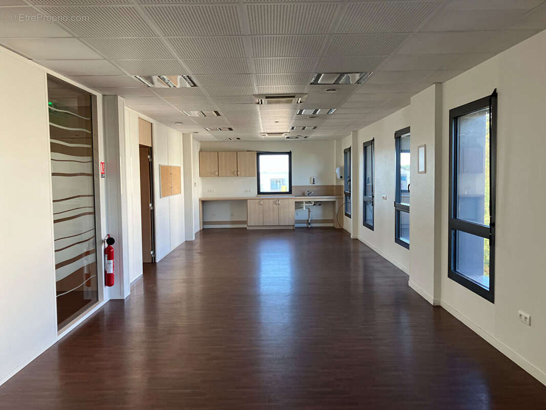 Commerce à SAINT-BENOIT