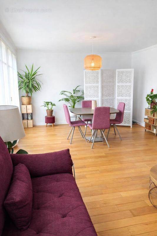Appartement à VERSAILLES