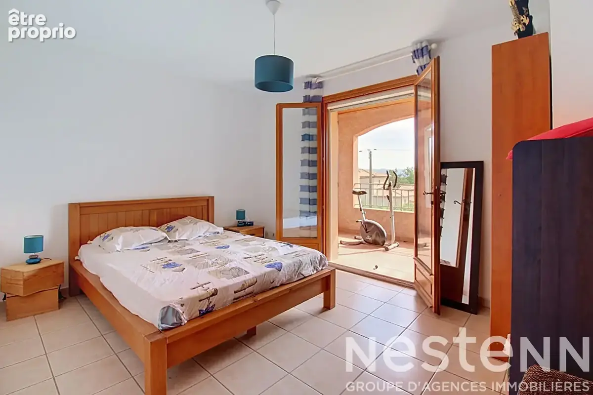 A VENDRE - Maison Vidauban 5 pièces 123m2, piscine , garage  , sous sol  et cave. - photo 12