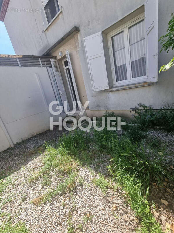 charmant T2 de 60 m² entièrement rénové - photo 6