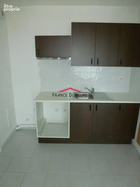 Appartement 40 m² à Saint-Ouen-L'aumone  - photo 5