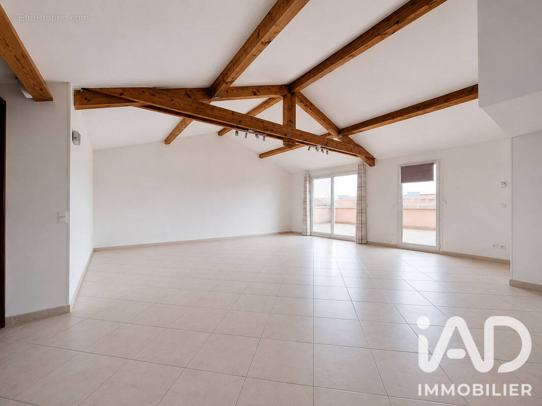 Photo 1 - Appartement à SIX-FOURS-LES-PLAGES