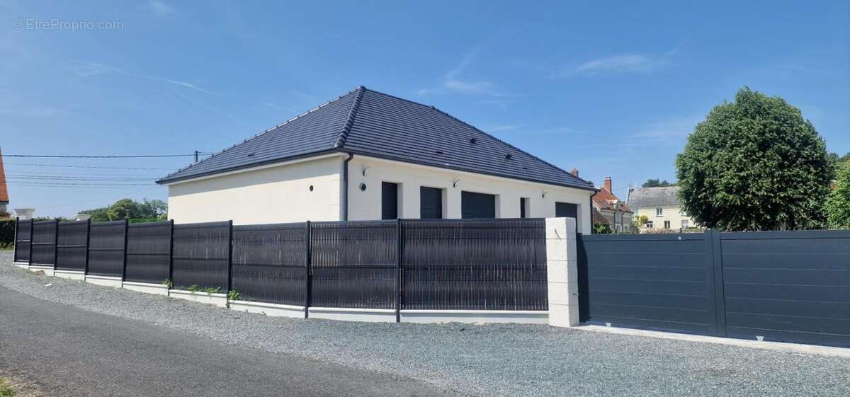 Maison à NOYERS-SUR-CHER