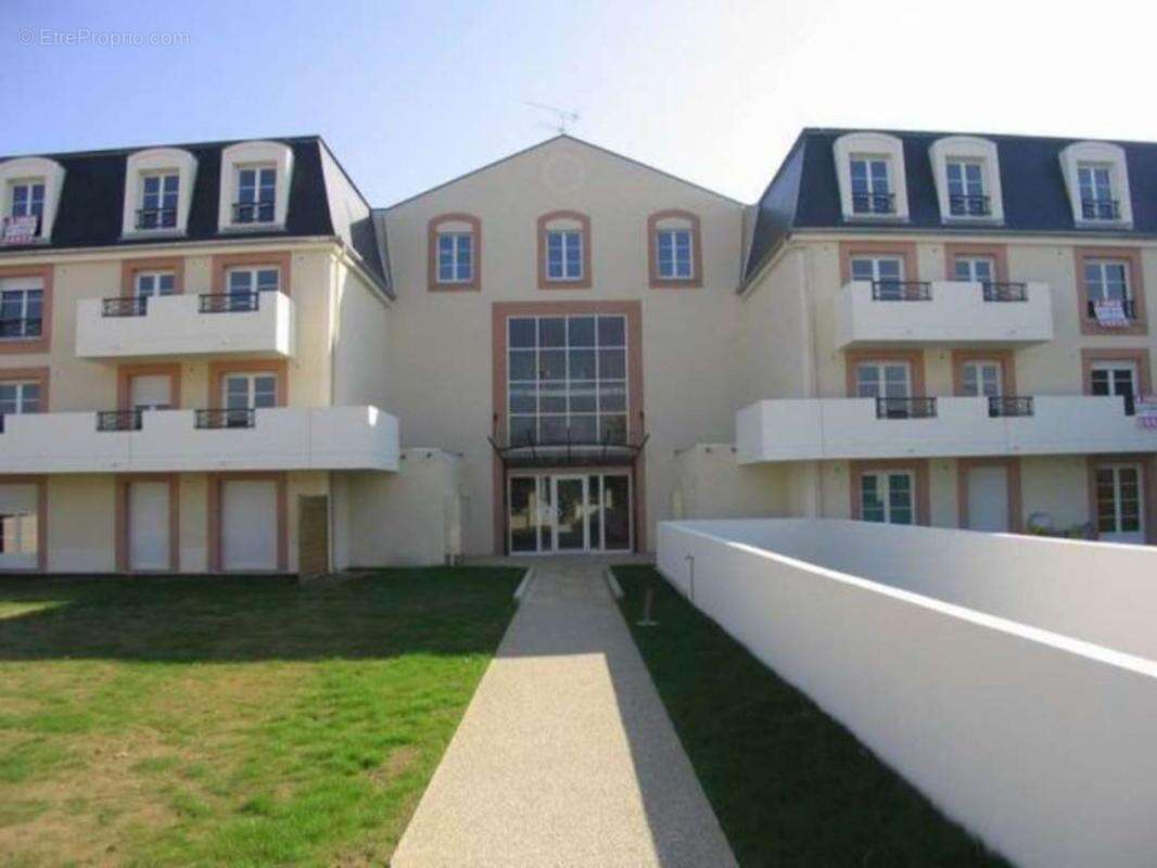 Appartement à CORBEIL-ESSONNES