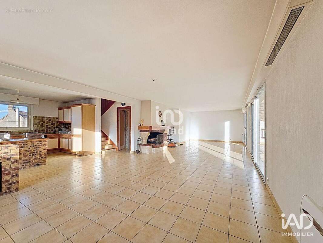 Photo 9 - Maison à MEZIERES-SUR-SEINE