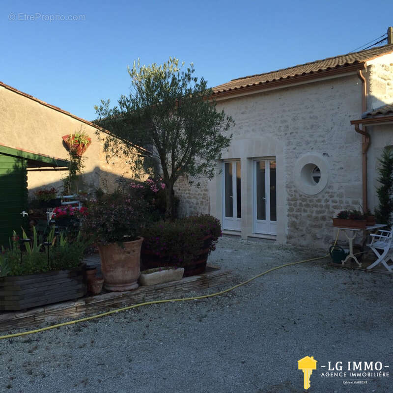 Maison à LORIGNAC