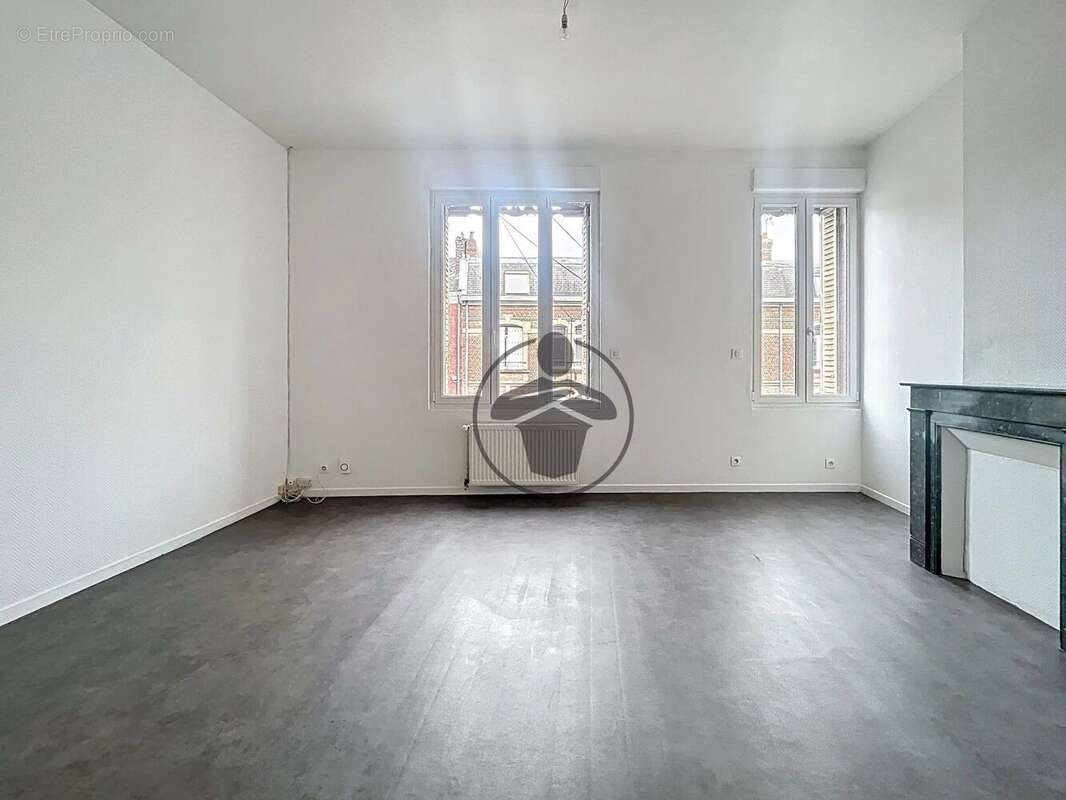 Maison à SAINT-QUENTIN