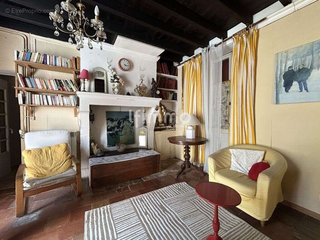 Maison de campagne avec grand jardin et dépendance - photo 3