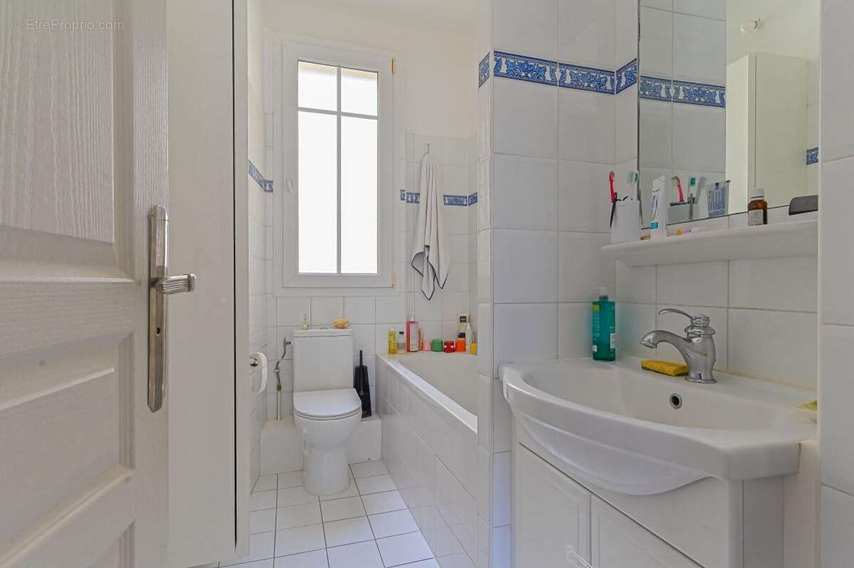 Appartement à PARIS-19E