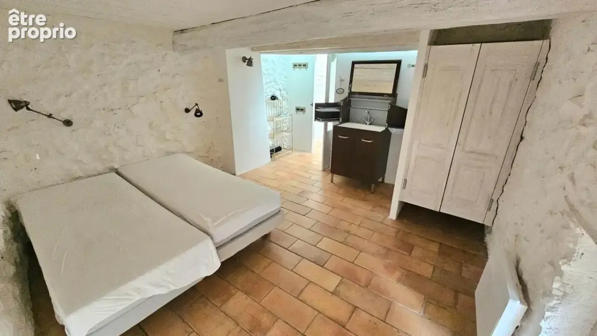 Opportunité exceptionnelle pour investisseurs : grande maison avec terrasse - photo 12