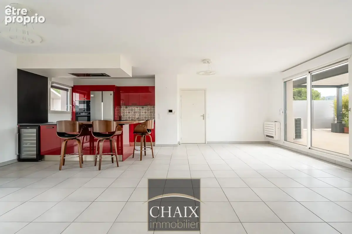 AUBAGNE   LES PASSONS   Rare : appartement de plus de 100 m2 avec terrasse de 100 m2 sans vis-à-vis - photo 2