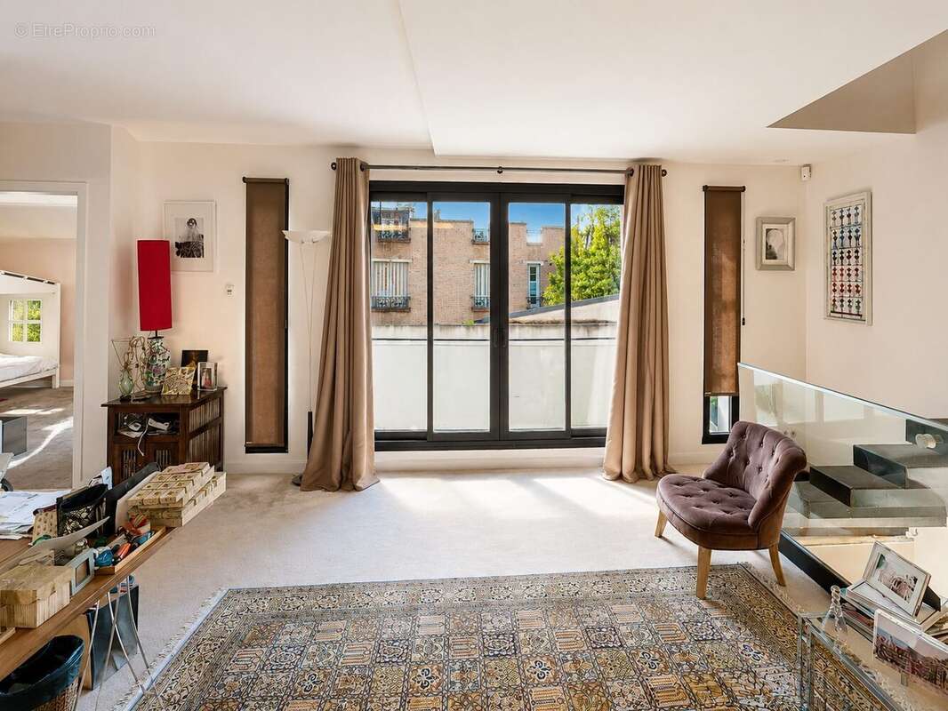 Maison 218 m² à Saint-Cloud  - photo 6