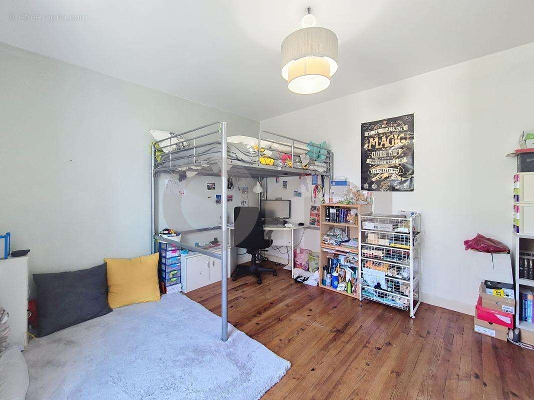 Terrasson-Lavilledieu (24) : maison en pierre 5 chambres avec piscine - photo 9