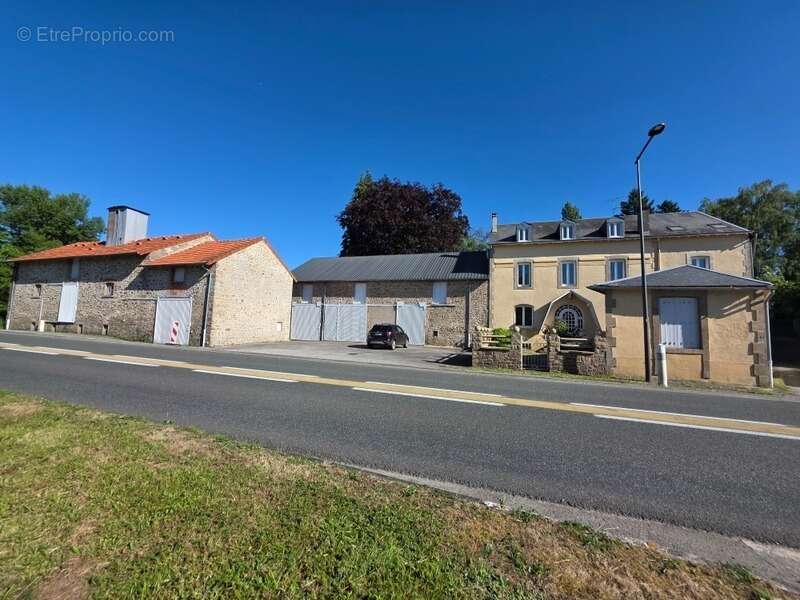 Appartement à SAINT-SORNIN-LEULAC